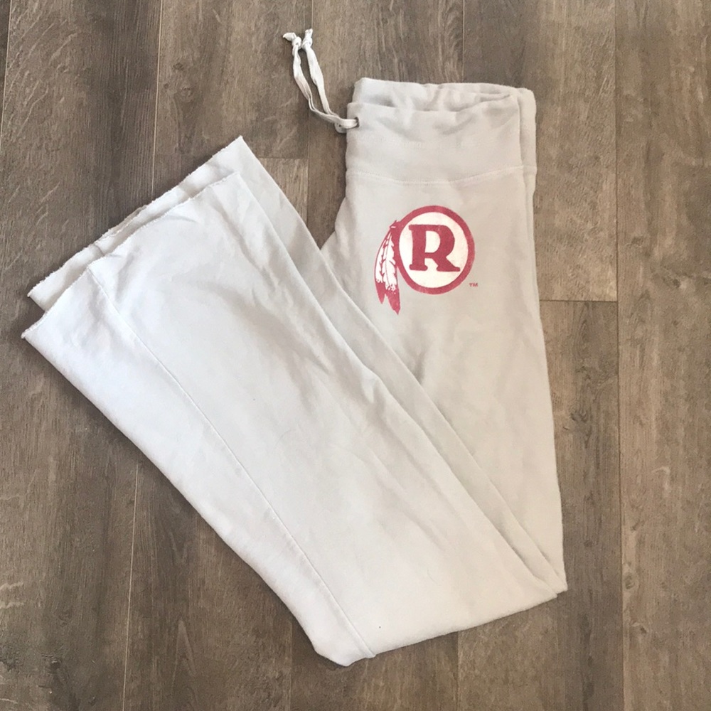NWT WASHINGTON REDSKINS FOOTBALL YOGA PANTS SMALL